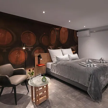 Gæstehus Weinmotel Simon 1 A 3*