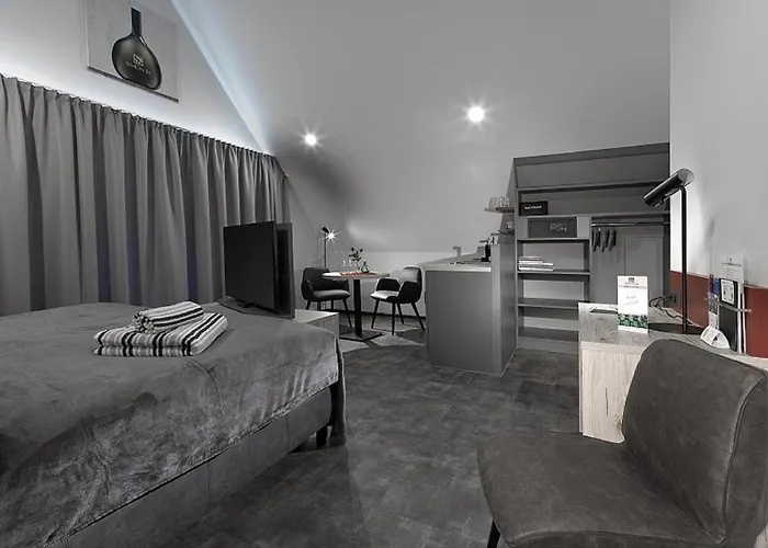 Weinmotel Simon 1 A Penzion Alzenau in Unterfranken