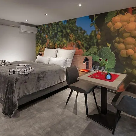 Weinmotel Simon 1 A Πανσιόν