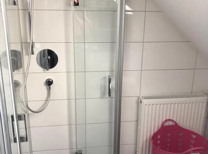 Weinmotel Simon 1 A 3* אלזנאו אין אונטרפראנקן